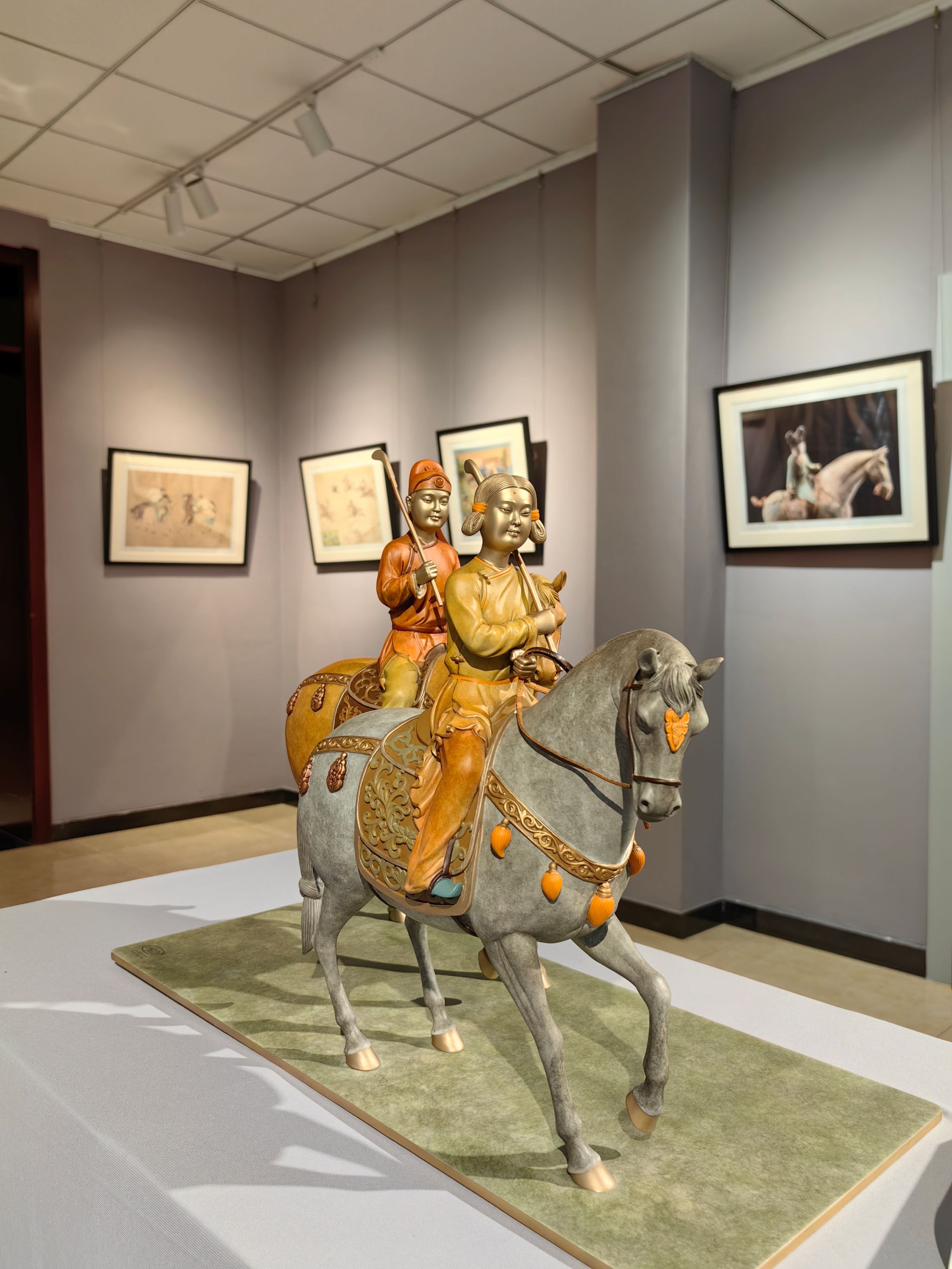 人文艺术学院联合图书馆举办中国马球历史图片展